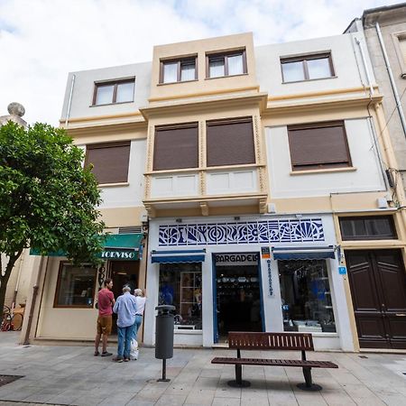 Apartamentos Gurugu Рибадео Екстериор снимка