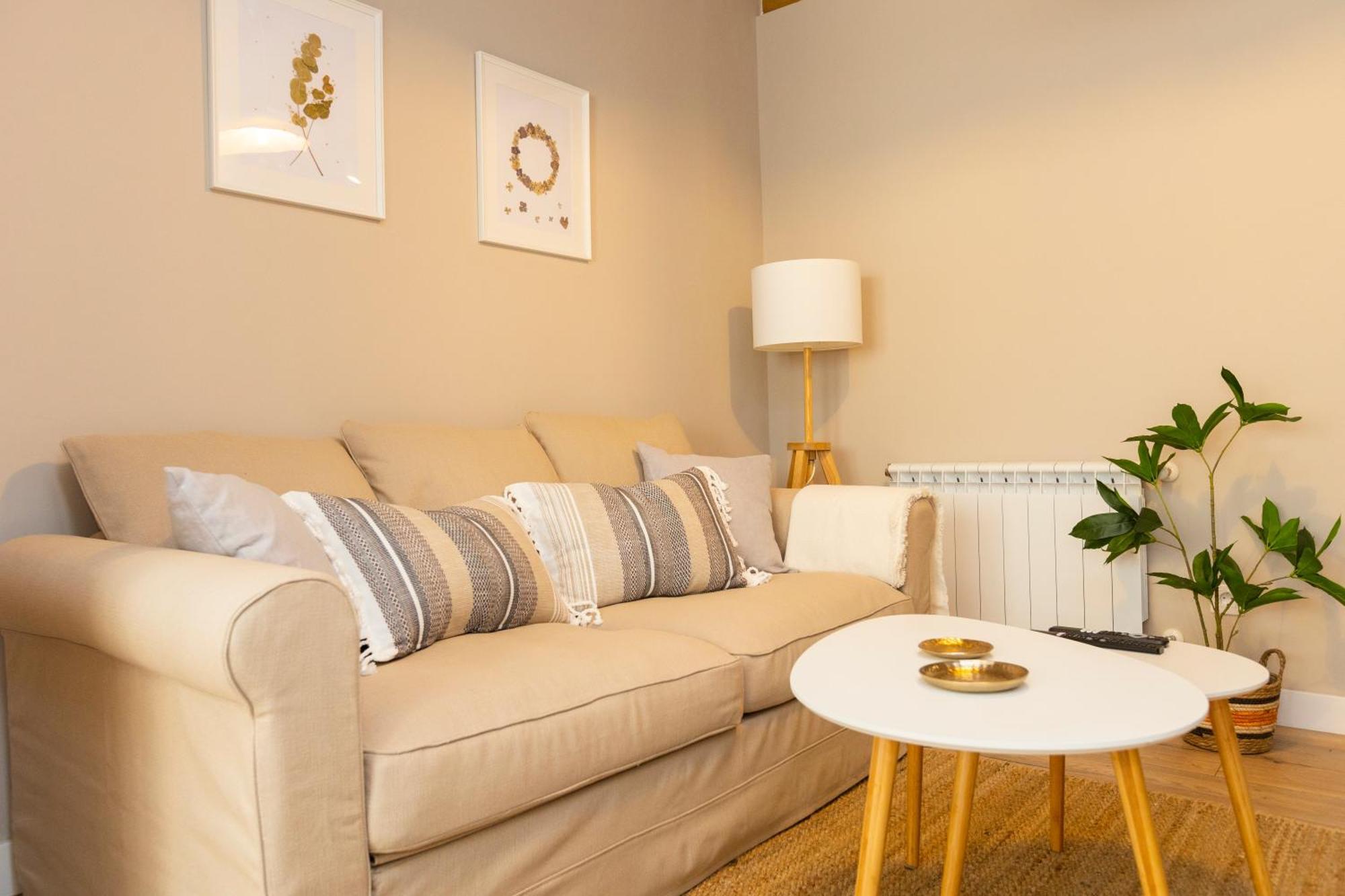 Apartamentos Gurugu Рибадео Екстериор снимка