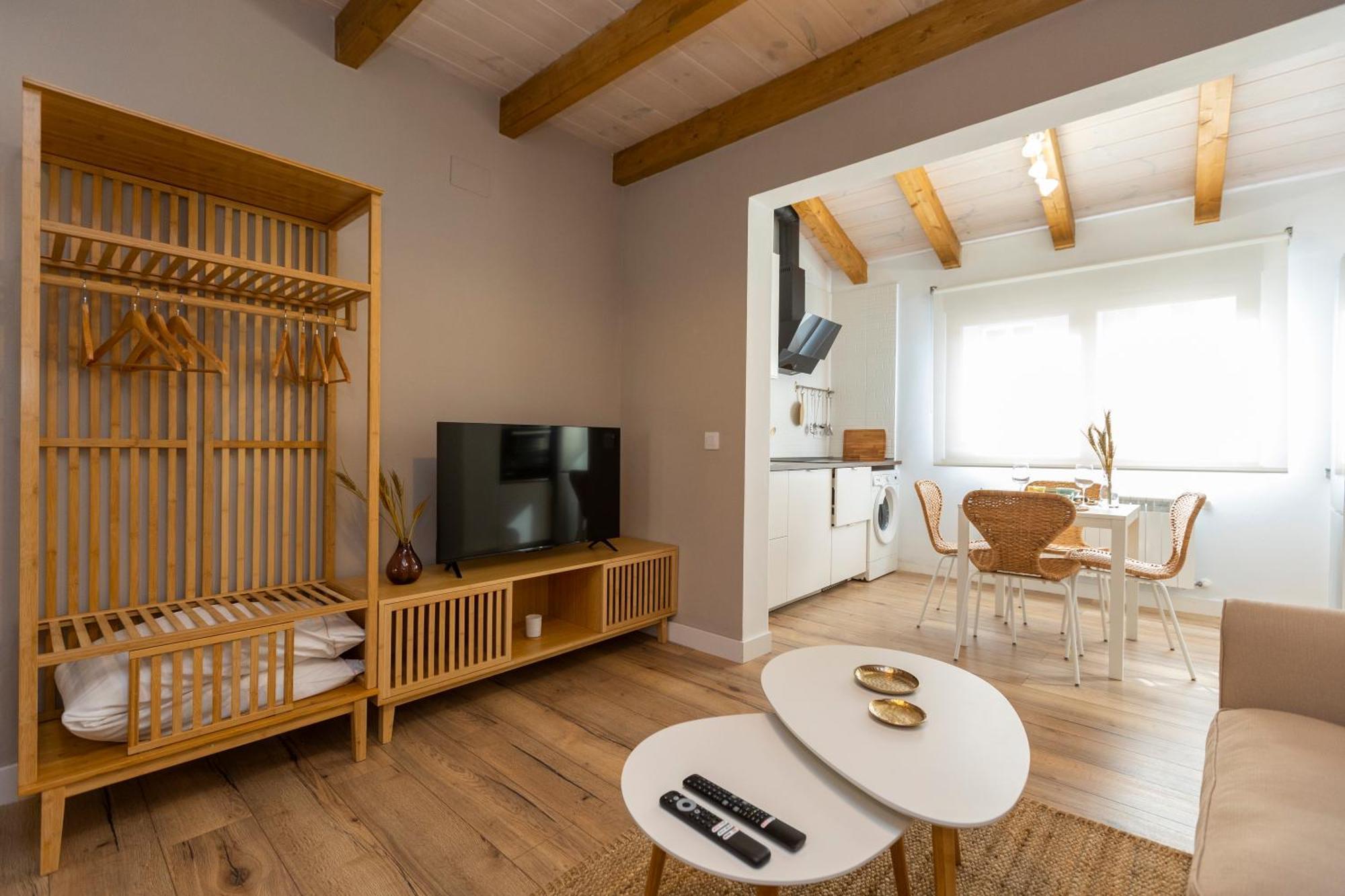 Apartamentos Gurugu Рибадео Екстериор снимка